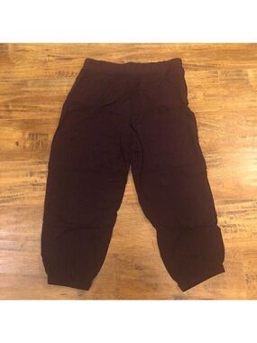 𝅺victoria's Secret Loungewear Capri Pants Burgundy